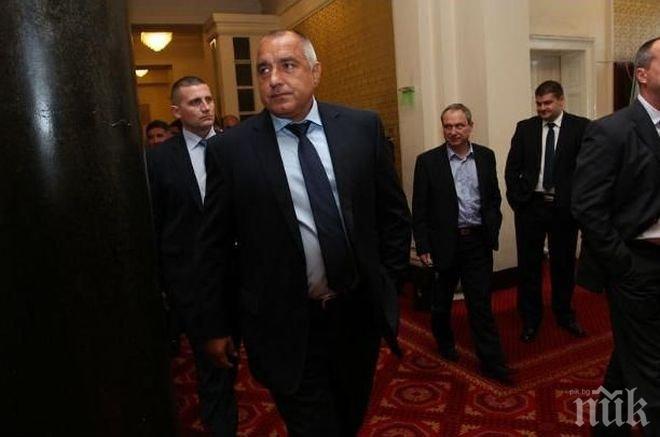 Борисов пред ПИК: Да бъде потърсена незабавна отговорност на Орешарски, Стойнев и Чобанов, ако е вярно, че държавните фирми са си теглили парите от КТБ в пика на теглене от вложители!