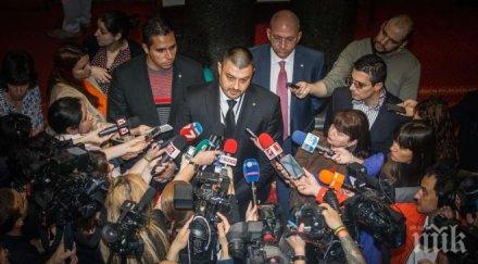 бареков иска пълна ревизия банковата регулация