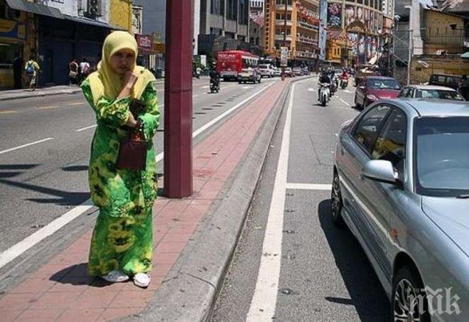 В Малайзия: Забраниха на християнски медии да употребяват думата „Аллах”