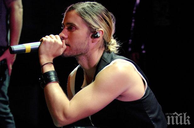 Джаред Лето идва със специални изисквания за гримьорна