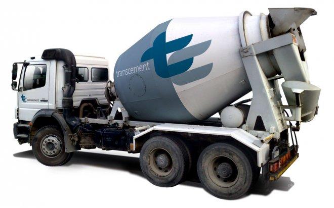 Пламнал в движение циментовоз затвори един от изходите на Пловдив