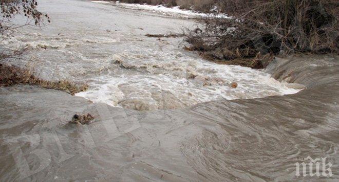 Обстановката в Добрич се нормализира, въпреки все още високото ниво на водата