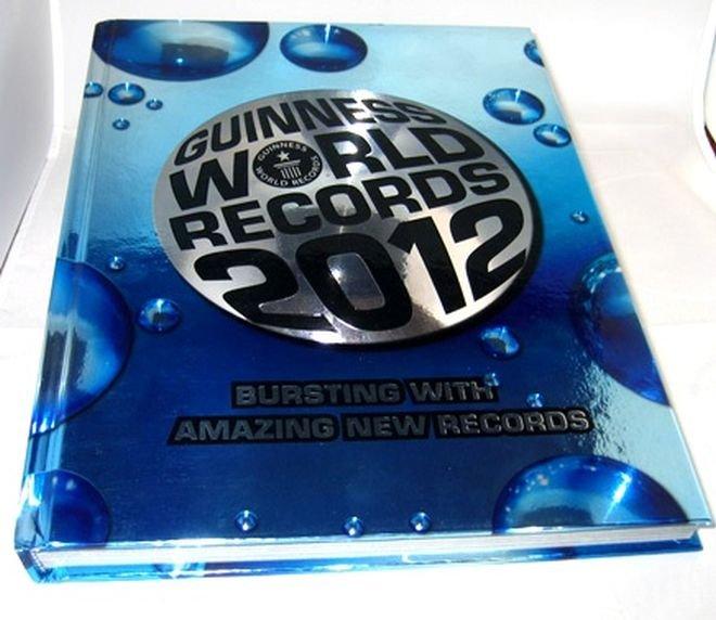 Гигантска игра влезе в Гинес