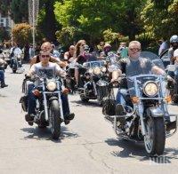 Мотористи събират пари за наводнен манастир
