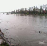 силно разложен труп откриха река марица