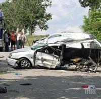 Тежка катастрофа край Пловдив! Тир и кола се удариха на Околовръстното