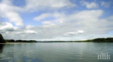 шок водите дунав оцветиха кафяво снимка