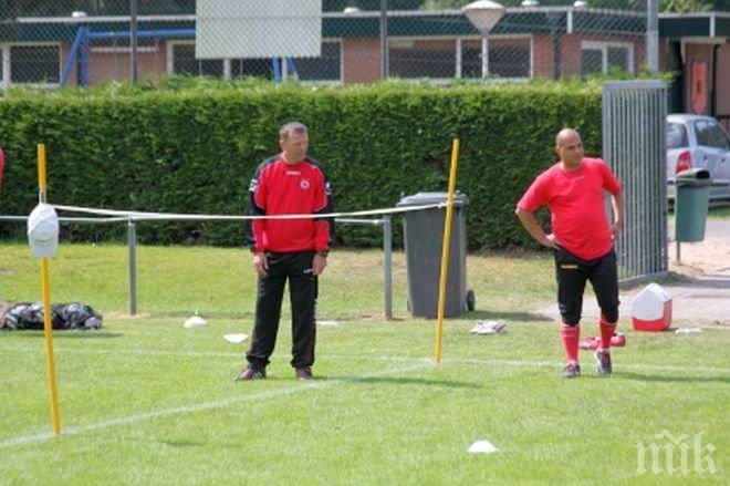 Стойчо Младенов още показва класа на терена (видео)