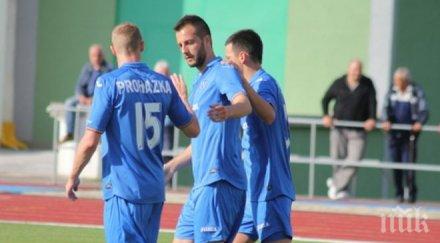 левски играе контролен мач локомотив софия