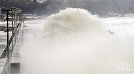 япония строи стена предпазване цунами