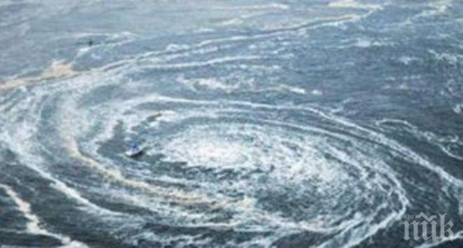 Мъж преплава с гребна лодка Атлантическия океан