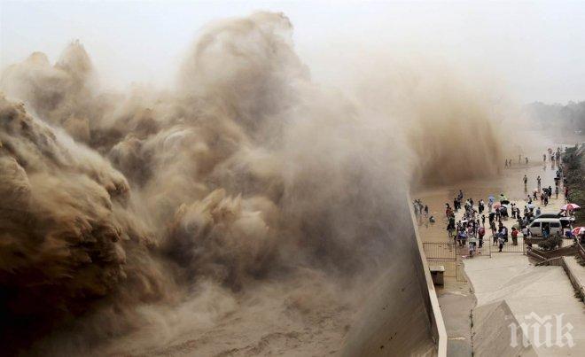 Одеса е в шок от 3-метрово цунами в Черно море