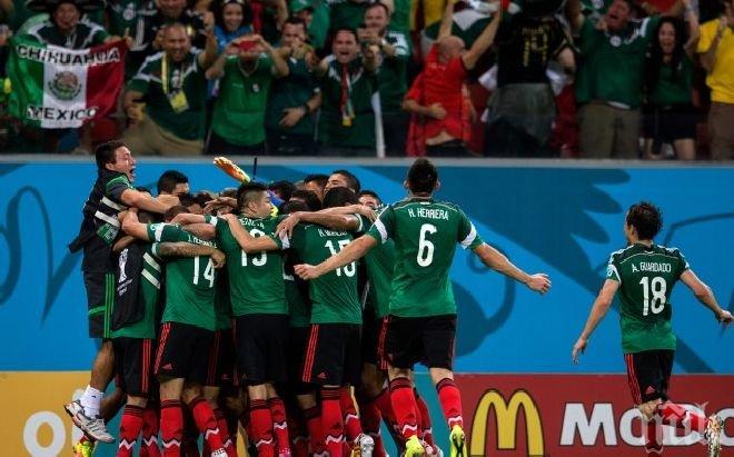 Мексиканците тренират дузпи за мача с Холндия