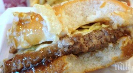 скандал мак доналдс тъпчат тайно бургерите дървени трици после продават огромни печалби