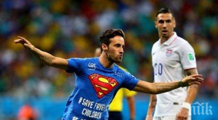 супермен нахлу терена време мача червените дяволи сащ