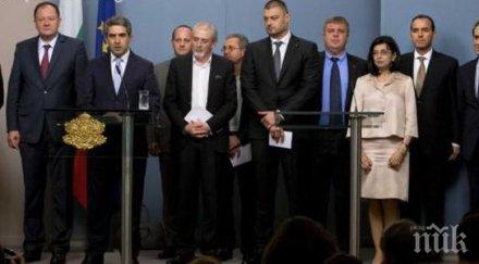 плевнелиев консултации партиите пак оставката орешарски