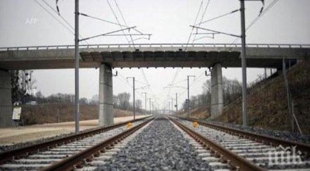 възстановено движението влаковете участъка гарите карлово баня