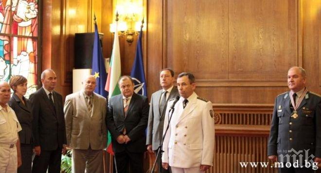 Новият шеф на отбраната си пожела да сме адекватни на партньорите в НАТО