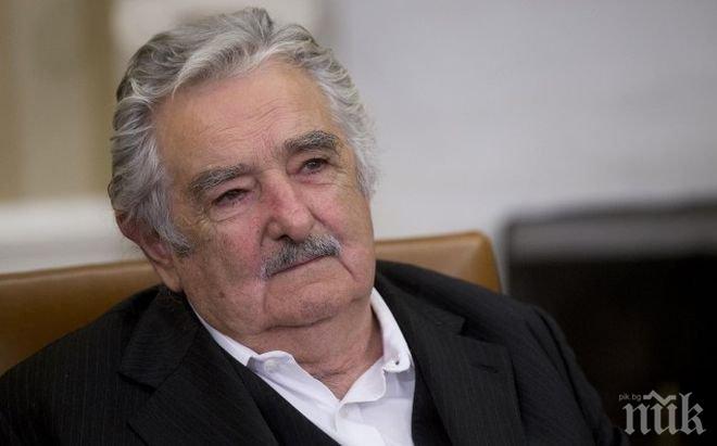 Президентът на Уругвай: ФИФА е банда кучи синове