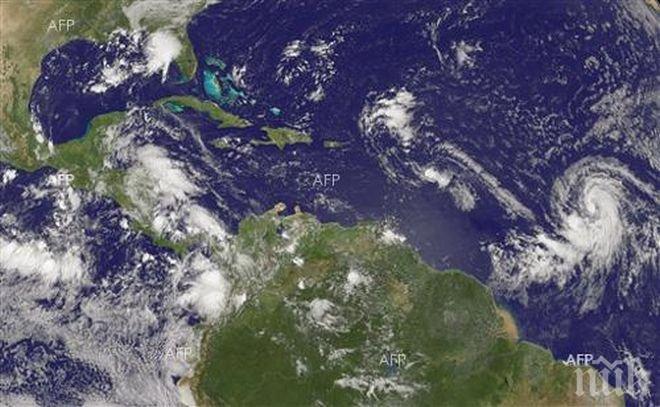 Тропическата буря „Артър” връхлита Флорида