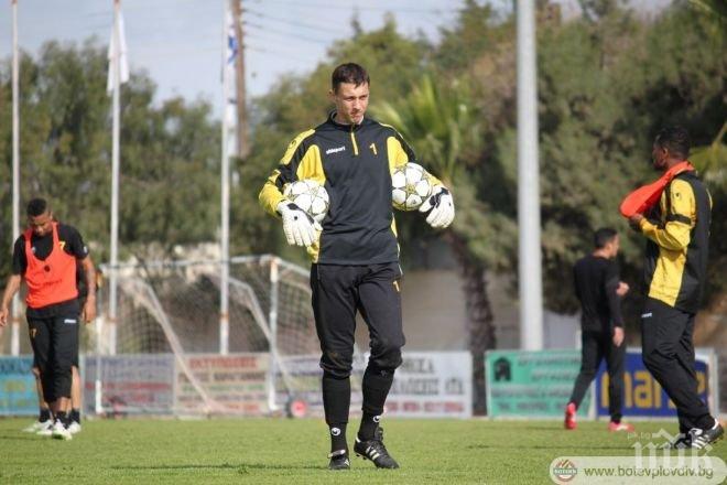 Нов шеф в Ботев, пловдивчани отпътуваха за Бургас