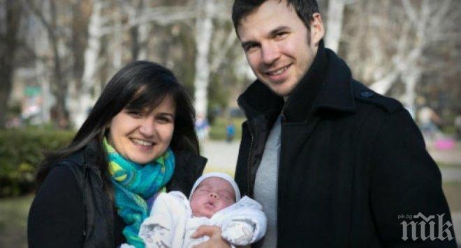 Секс символ! Мартин от „Под прикритие” лъсна гол в постановка (снимка)
