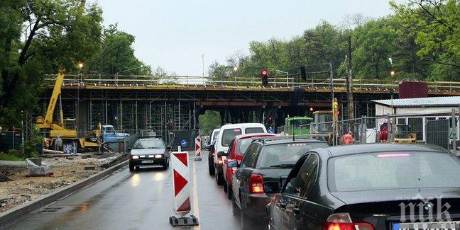 Чакат ни нови тапи около Семинарията