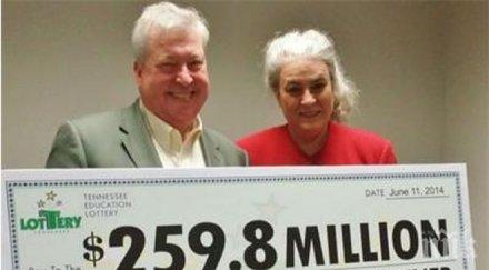 щастливец американец грабна джакпот 260 млн долара