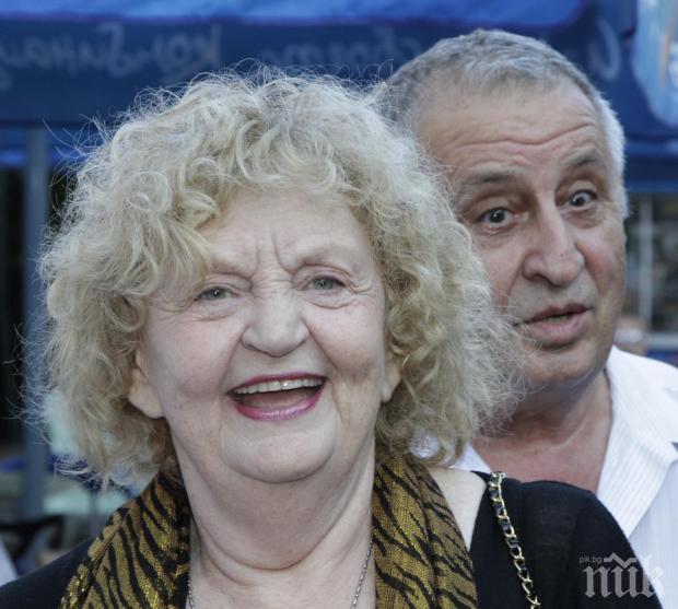 Невероятна любовна история! Татяна Лолова чукна 51 години брак със съпруга си Слав