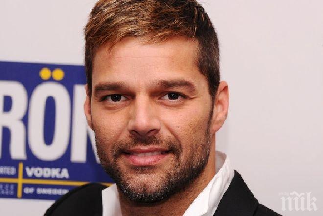 Рики Мартин с още деца от сурогатна майка