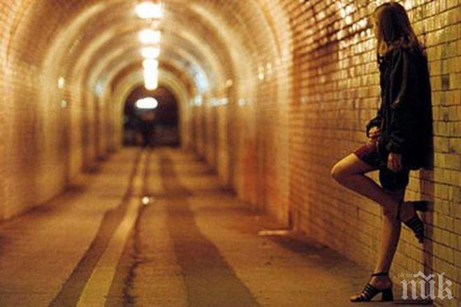 Данъчните издирват русенска проститутка с рекореден дълг