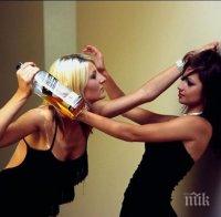 Три жени се караха и биха за подаръци от сватба