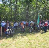 Тридесет и двама мериха сили в мотокроса с балканчета в Габровско (снимки)