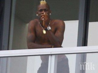 марио балотели пак засмука цигара