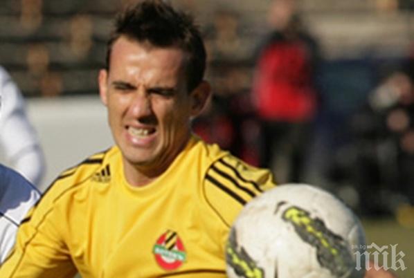 Национал разтрогна с Ботев, подписа с Левски