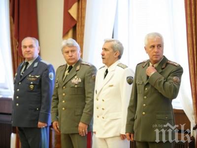 Шефът на ВМА вече е бригаден генерал