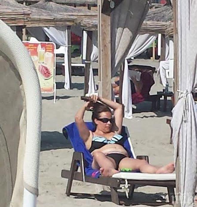 Скандалът с Андреева се разгаря! Очевидци пред ПИК: В четвъртък и петък видяхме министърката да пие кафе в Балнео & спа Поморие! (обновена)