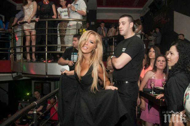 Андреа остана без секс, Кобрата отказвал да мачка чаршафите със сексапилната блондинка 