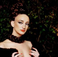 Деси Тенекеджиева пее за Коледа