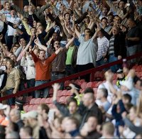 Уест Хем забрани достъпа до стадиона на свой фен-нацист (Видео)