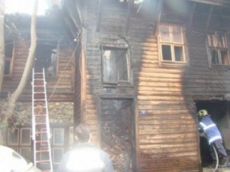 бутилка туба сред доказателствата палежа созопол