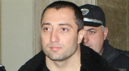 митьо очите ударно изкупува земи