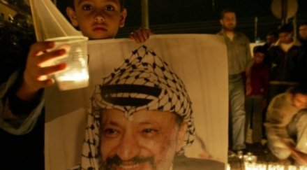 ексхумират тялото ясер арафат