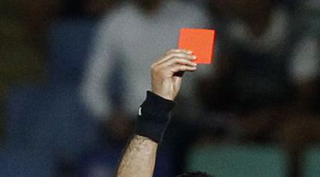 Страничен рефер пердаши запалянко с флагчето си