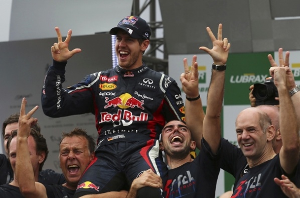 Служителите в Ред Бул прибират над 12 хил. евро за титлата