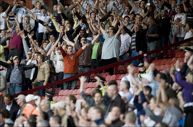 Уест Хем забрани достъпа до стадиона на свой фен-нацист (Видео)