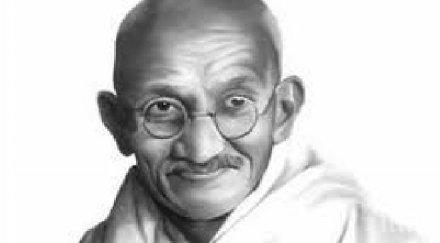 статуя махатма ганди краси лондон