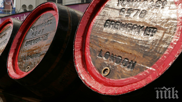 Хотел предлага нощувки във винени бъчви

