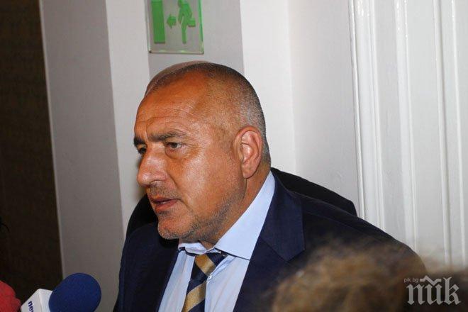 Борисов: Орешарски не може да прави дори най-простите бакалски сметки