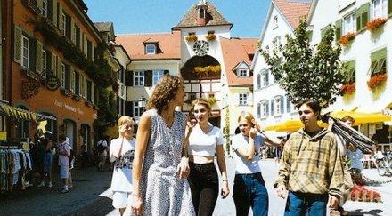 увеличава броят непълнолетните започващи работа